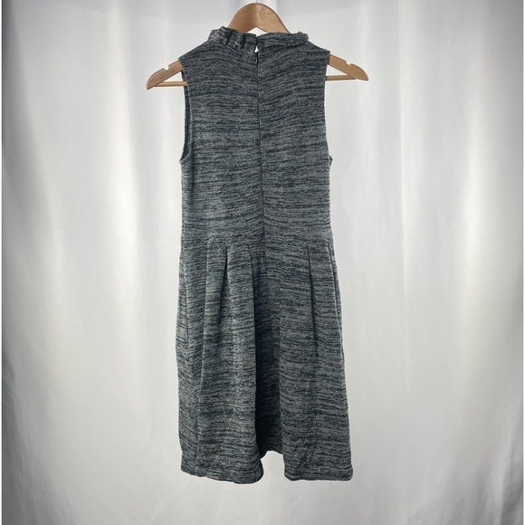 Gannie Textured Sleeveless Ruffle Neck Mini Dress in Grey Size Small - Picture 3 of 6